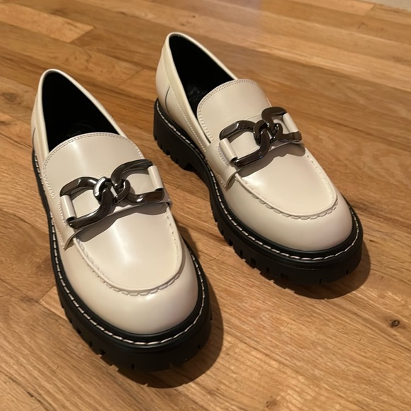 Marc fisher ltd loafers - Picture 1 of 4